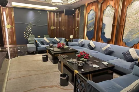 南充高端KTV礼仪招聘 日薪1300起可兼职包住宿