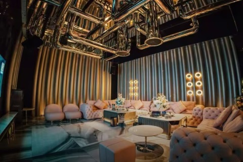 南充夜场诚聘女营销 点亮夜色遇见新机遇